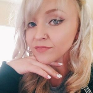 Meet your Posher, Christy